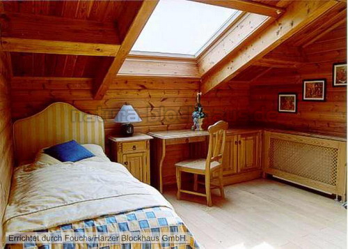 Schliessen von BlockhausVilla003.JPG