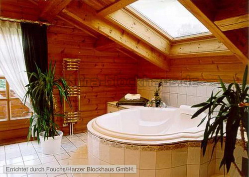 Schliessen von BlockhausVilla004.JPG